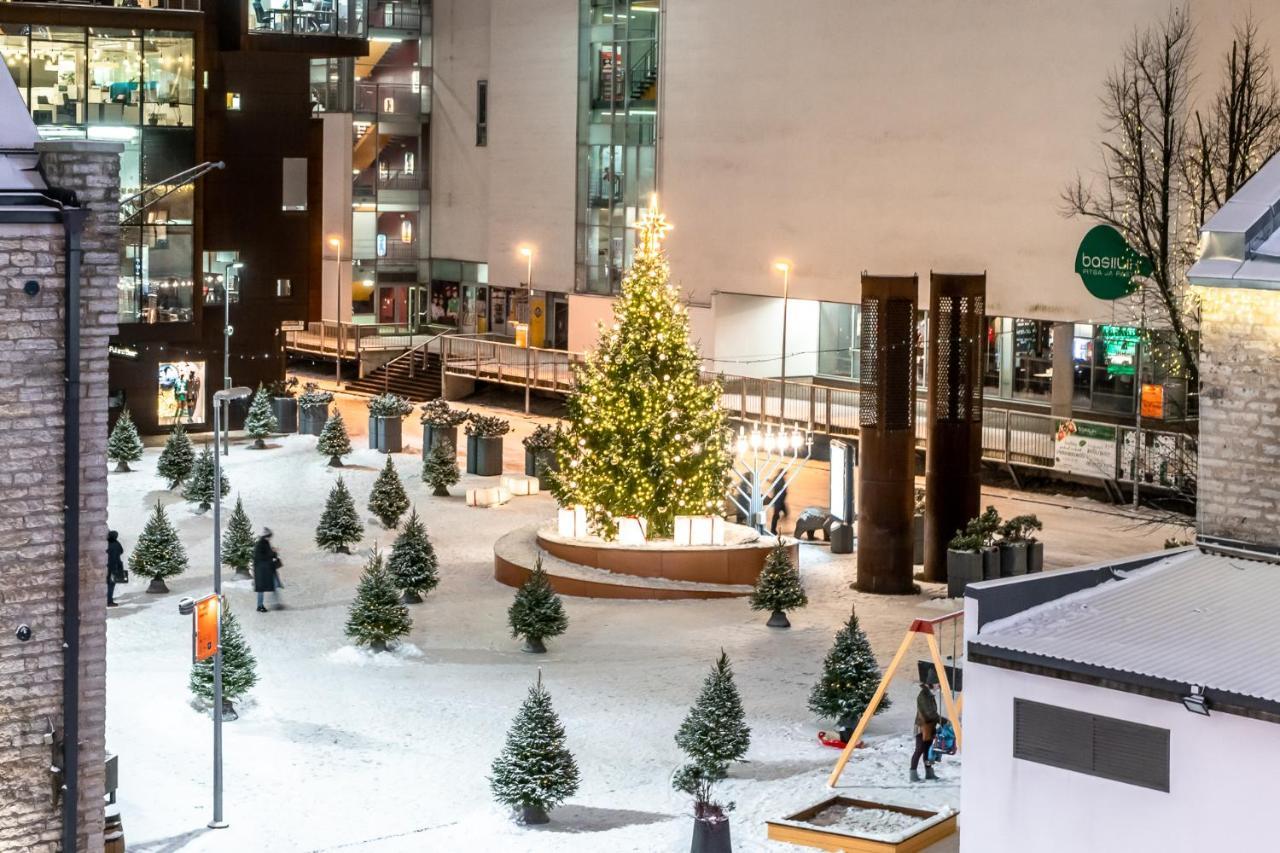 Rotermann Square View